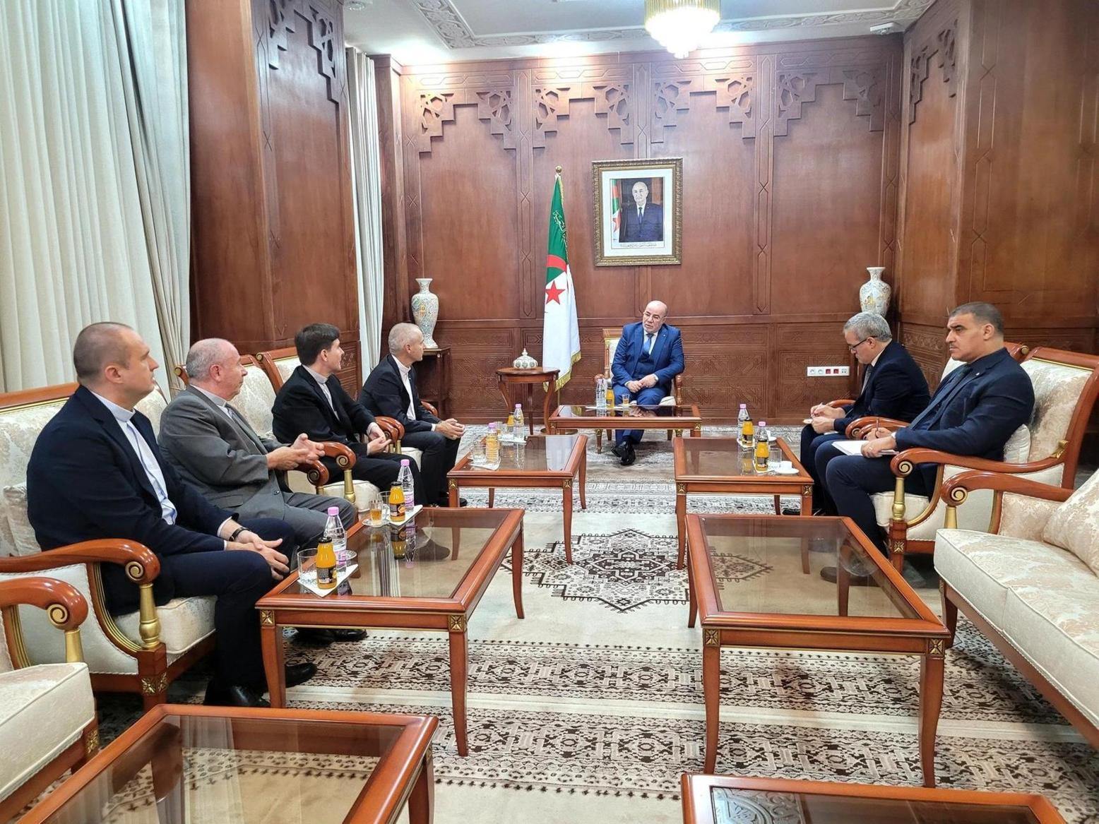 وزير الشؤون الدينية يستقبل وفدًا عن الكنيسة الكاثوليكية في الجزائر وزير الشؤون الدينية يستقبل وفدًا عن الكنيسة الكاثوليكية في الجزائر