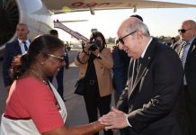 الرئيس تبون يتلقى التهاني من نظيرته الهندية الرئيس تبون يتلقى التهاني من نظيرته الهندية