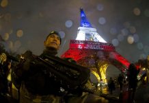 ما حقيقة مطالبة الجزائر فرنسا باستعادة حديد برج إيفل؟ ما حقيقة مطالبة الجزائر فرنسا باستعادة حديد برج إيفل؟