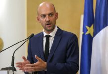 وزير خارجية فرنسا يلغم زيارة زميله في الحكومة إلى الجزائر