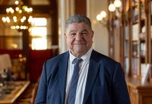 سيناتور فرنسي يفضح سردية اليمين حول “البُعبع الجزائري” سيناتور فرنسي يفضح سردية اليمين حول "البُعبع الجزائري"