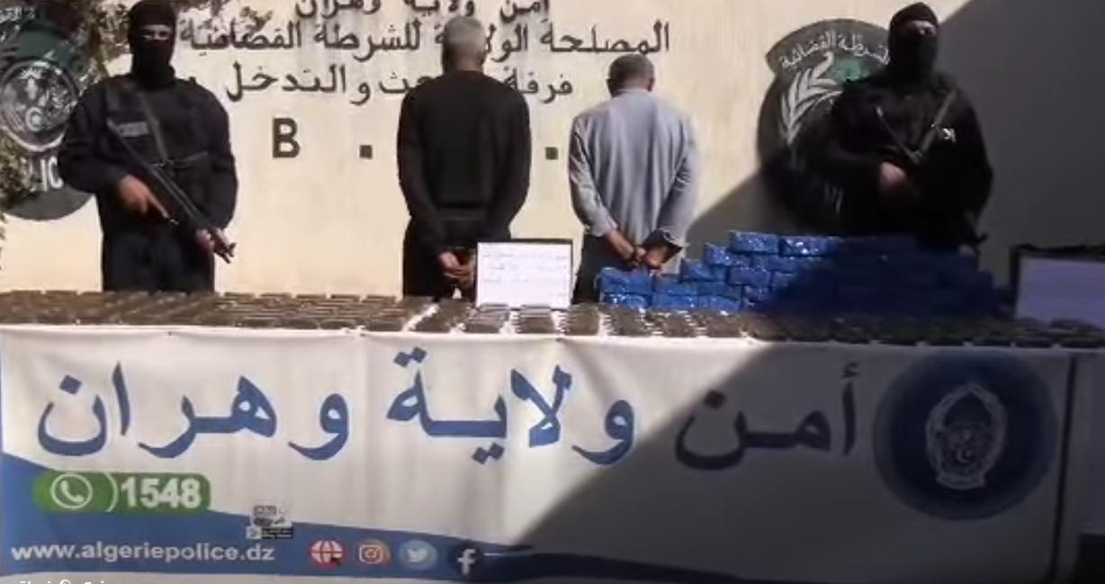 حجز كمية معتبرة من “الكيف” بوهران حجز كمية معتبرة من “الكيف” بوهران