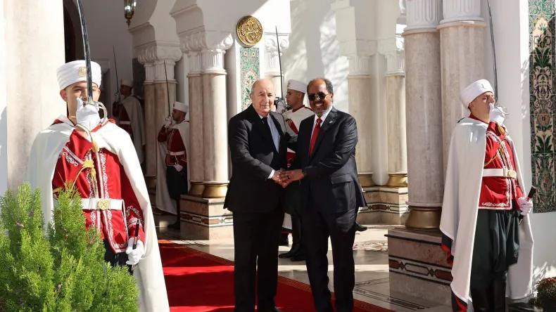 الرئيس الصومالي ينهي زيارته إلى الجزائر الرئيس الصومالي ينهي زيارته إلى الجزائر