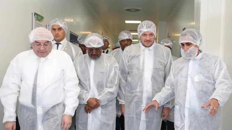 خلال زيارة الرئيس الصومالي.. مجمع صيدال يستعرض قدراته الصناعية خلال زيارة الرئيس الصومالي.. مجمع صيدال يستعرض قدراته الصناعية