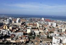 الجزائر تتحفظ على سفينة فرنسية الجزائر تتحفظ على سفينة فرنسية