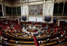 برلمان فرنسا يرفض حرمان الجزائريين من علاوة النشاط برلمان فرنسا يرفض حرمان الجزائريين من علاوة النشاط