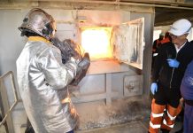 هكذا تم حرق 13 طنا من الكيف و15 مليون قرص مهلوس هكذا تم حرق 13 طنا من الكيف و15 مليون قرص مهلوس