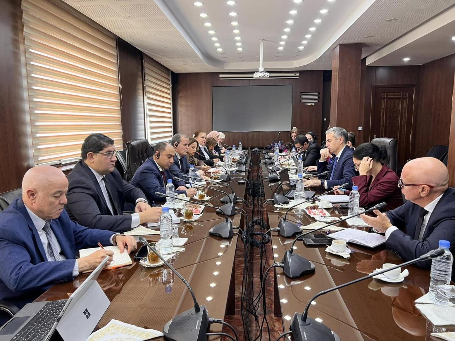 رزيق يستقبل بعثة صندوق النقد الدولي رزيق يستقبل بعثة صندوق النقد الدولي