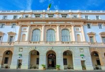 وضع اللمسات الأخيرة على النظام الداخلي لمجلس الأمة وضع اللمسات الأخيرة على النظام الداخلي لمجلس الأمة