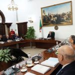 رفع الحد الأدنى للأجور ومنحة للعاطلين في الجزائر رفع الحد الأدنى للأجور ومنحة للعاطلين في الجزائر