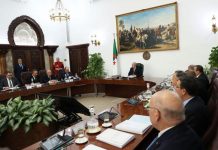 رفع الحد الأدنى للأجور ومنحة للعاطلين في الجزائر رفع الحد الأدنى للأجور ومنحة للعاطلين في الجزائر