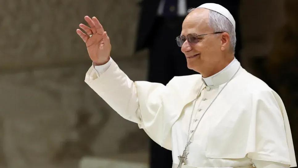 بابا الفاتيكان يعلن مجددا عن رغبته في زيارة الجزائر بابا الفاتيكان يعلن مجددا عن رغبته في زيارة الجزائر