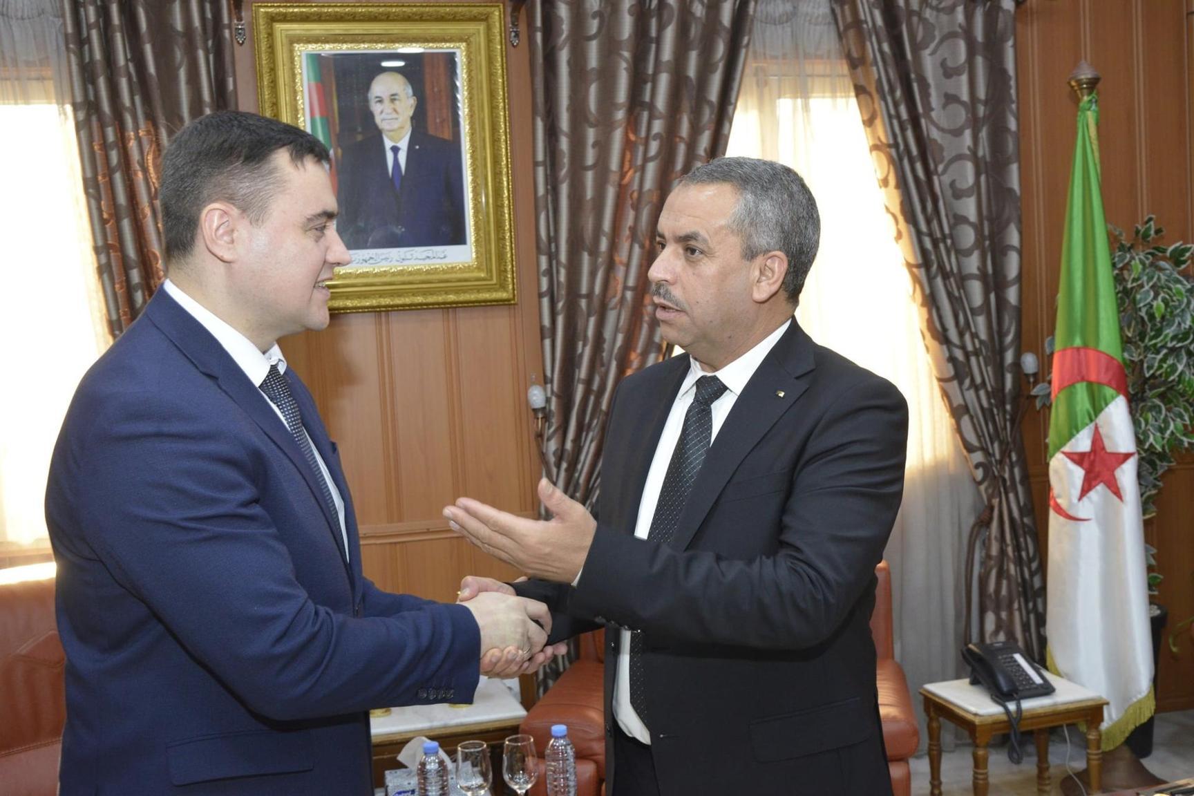 لقاء وزاري لتعزيز التعاون التربوي بين الجزائر وبيلاروسيا لقاء وزاري لتعزيز التعاون التربوي بين الجزائر وبيلاروسيا