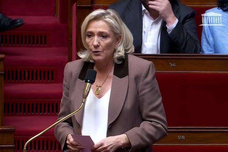 حزب لوبان يهاجم المسلمين الفرنسيين ويدعو للتضييق عليهم حزب لوبان يهاجم المسلمين الفرنسيين ويدعو للتضييق عليهم