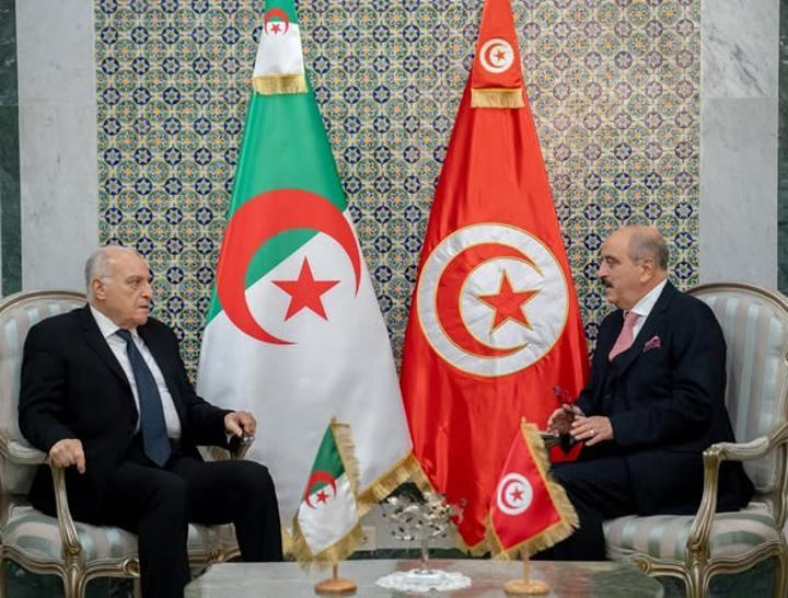 اجتماع لجنة التحضيرية للجنة الكبرى المشتركة التونسية الجزائرية اجتماع لجنة التحضيرية للجنة الكبرى المشتركة التونسية الجزائرية