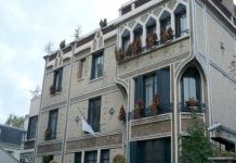 إنهاء مهام مديرة المدرسة الدولية الجزائرية في فرنسا إنهاء مهام مديرة المدرسة الدولية الجزائرية في فرنسا