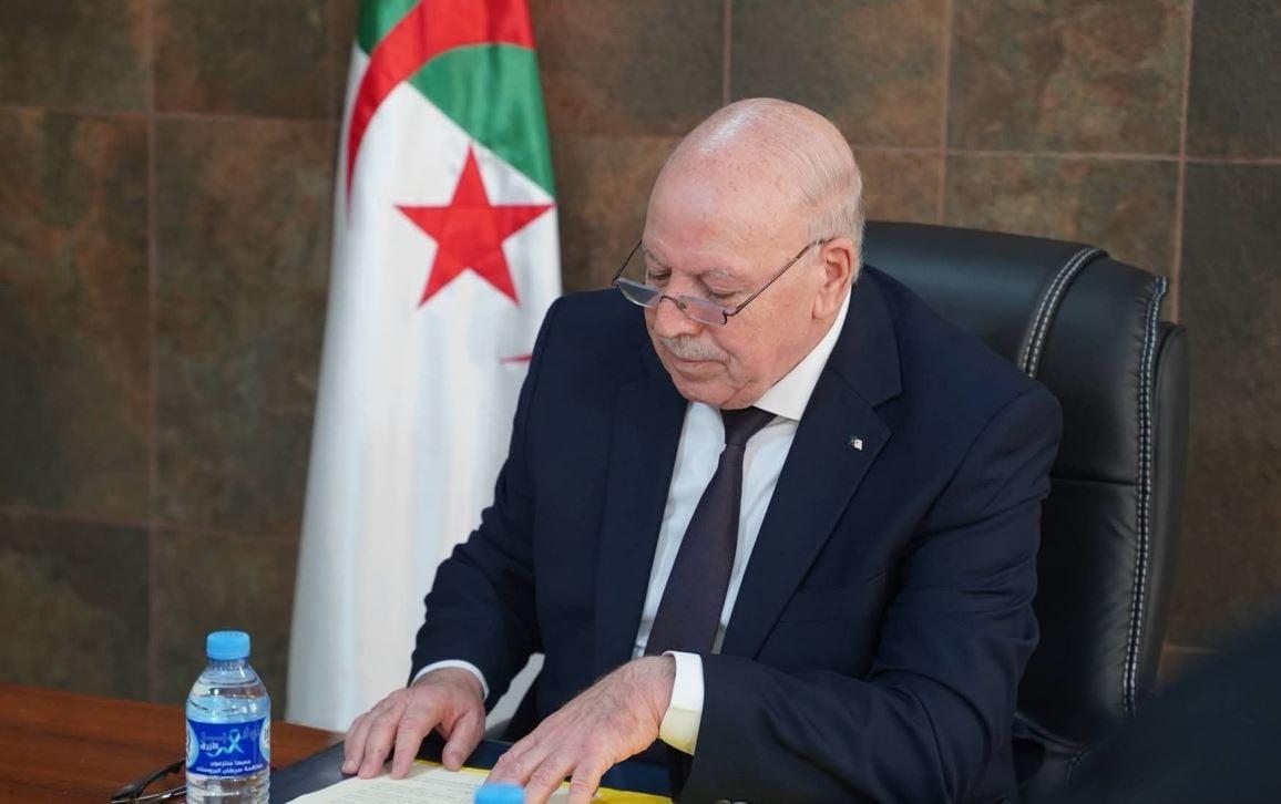 رسميا.. تنصيب لجنة مكافحة الفساد على مستوى قطاع الصناعة رسميا.. تنصيب لجنة مكافحة الفساد على مستوى قطاع الصناعة