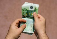 اليمين المتطرف يطالب بتحويل العملة الصعبة من الجزائر إلى فرنسا اليمين المتطرف يطالب بتحويل العملة الصعبة من الجزائر إلى فرنسا