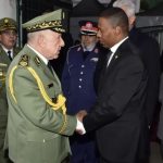 الفريق أول شنقريحة يوقع على سجل التعازي بمقر سفارة ليبيا الفريق أول شنقريحة يوقع على سجل التعازي بمقر سفارة ليبيا