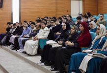 جامع الجزائر يستقبل 53 شابّا من أفراد الجالية جامع الجزائر يستقبل 53 شابّا من أفراد الجالية