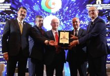 وهران تنال جائزة “AFASU” لأفضل مدينة سياحية صاعدة في إفريقيا 2025 وهران تنال جائزة “AFASU” لأفضل مدينة سياحية صاعدة في إفريقيا 2025