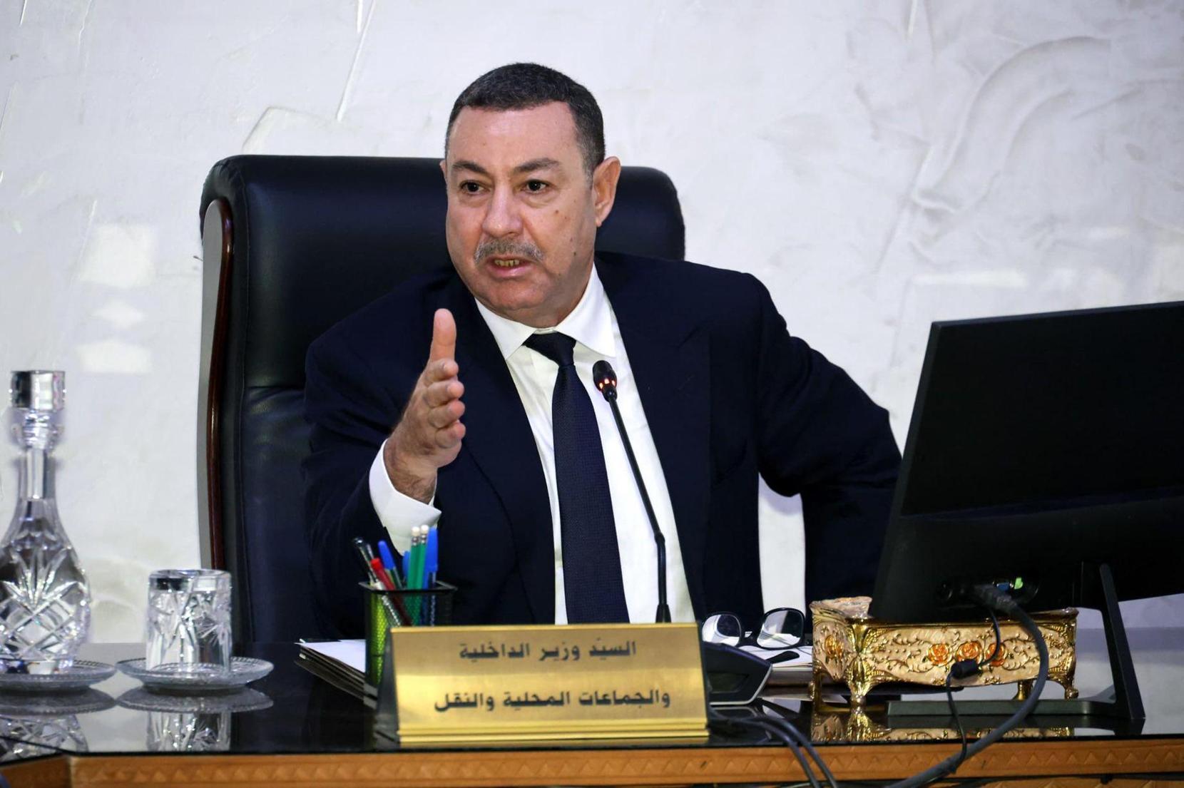 وزير الداخلية: لا تضييق على موظفي الإدارات بسبب نشاطهم الجمعوي وزير الداخلية: لا تضييق على موظفي الإدارات بسبب نشاطهم الجمعوي