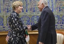 زيارة وداع: عطاف يستقبل السفيرة الأمريكية زيارة وداع: عطاف يستقبل السفيرة الأمريكية