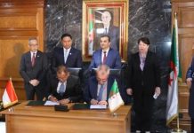 التوقيع على مذكرة تفاهم بين سوميفوس وبوبوك إندونيسيا. التوقيع على مذكرة تفاهم بين سوميفوس وبوبوك إندونيسيا.