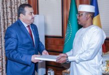 عرقاب يُسلم رسالة من الرئيس تبون إلى نظيره التشادي عرقاب يُسلم رسالة من الرئيس تبون إلى نظيره التشادي