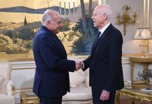 وزير الخارجية الجزائري يبحث مع الرئيس التونسي الأوضاع في ليبيا وزير الخارجية الجزائري يبحث مع الرئيس التونسي الأوضاع في ليبيا