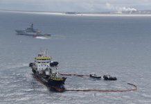 البحرية الجزائرية تنظّم تمرينا استعراضيا بالواجهة البحرية الغربية البحرية الجزائرية تنظّم تمرينا استعراضيا بالواجهة البحرية الغربية