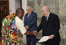 الرئيس تبون يتلقى أوراق اعتماد عدد من السفراء الرئيس تبون يتلقى أوراق اعتماد عدد من السفراء