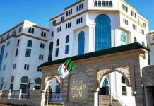 الشؤون الدينية تؤكد: الالتزام بوقتي الفجر والمغرب وفق الرزنامة الرسمية الشؤون الدينية تؤكد: الالتزام بوقتي الفجر والمغرب وفق الرزنامة الرسمية