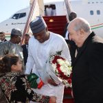 رئيس النيجر يصل الجزائر وسط مؤشرات على إنهاء التوتر بين البلدين