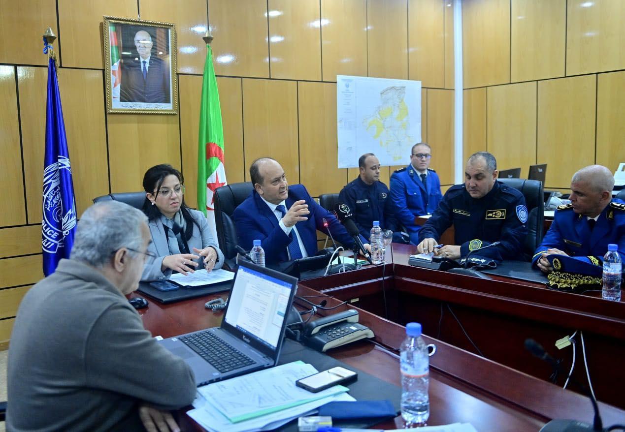 عشية رمضان.. الوزير الأول يُتابع عملية تموين السوق عشية رمضان.. الوزير الأول يُتابع عملية تموين السوق