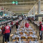 1200 وجبة يوميًا بمحطة خروبة.. الهلال الأحمر يفتتح أكبر مطعم للإفطار 1200 وجبة يوميًا بمحطة خروبة.. الهلال الأحمر يفتتح أكبر مطعم للإفطار