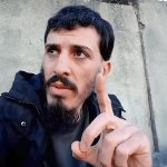 رسالة أخيرة قبل الرحيل.. انتحار شاب يهزّ الشارع الجزائري رسالة أخيرة قبل الرحيل.. انتحار شاب يهزّ الشارع الجزائري