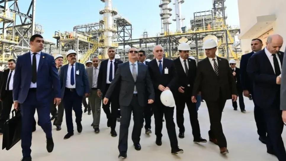 الوزير الأول يتفقد مشاريع طاقوية في وهران الوزير الأول يتفقد مشاريع طاقوية في وهران