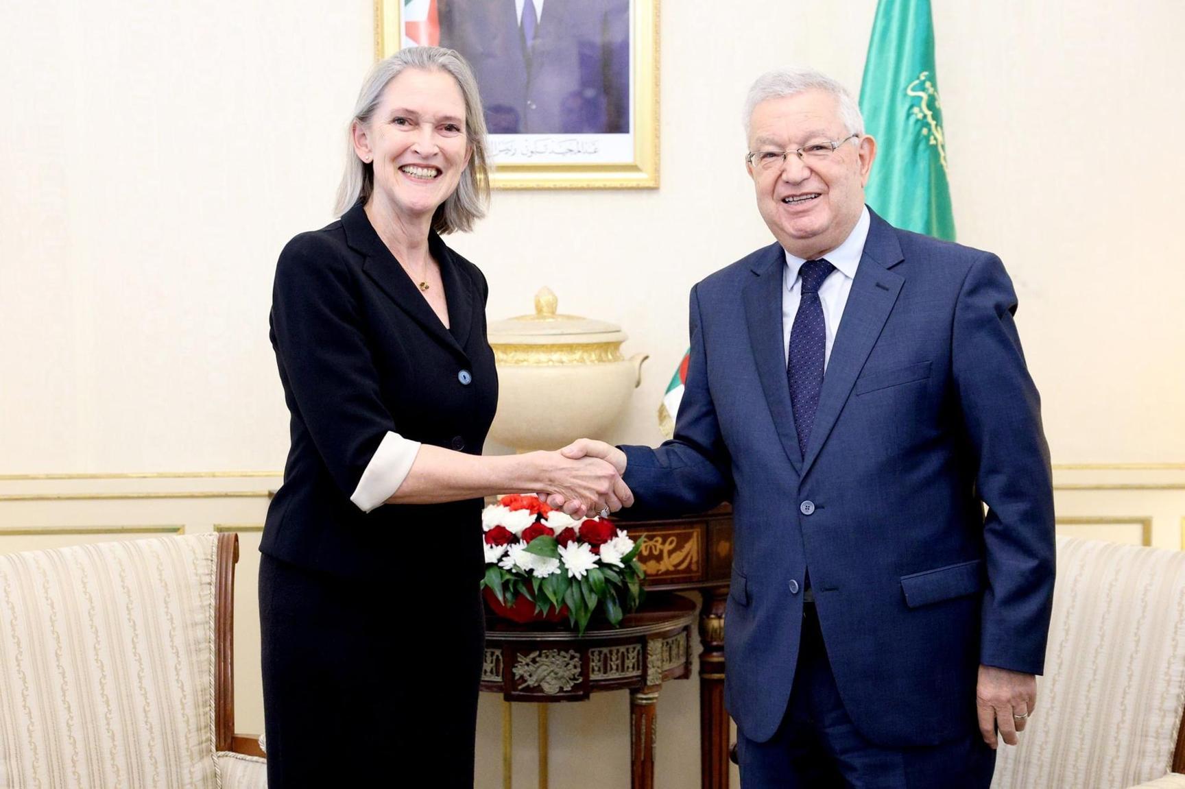 “العلاقات التاريخية بين الجزائر وهولندا تعود إلى أوائل القرن الـ17” “العلاقات التاريخية بين الجزائر وهولندا تعود إلى أوائل القرن الـ17”