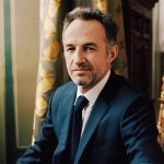 سياسي فرنسي يدعو باريس إلى مواجهة ماضيها الاستعماري بشجاعة سياسي فرنسي يدعو باريس إلى مواجهة ماضيها الاستعماري بشجاعة