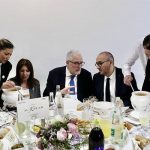 أعضاء من الحكومة الفرنسية في ضيافة مسجد باريس الكبير أعضاء من الحكومة الفرنسية في ضيافة مسجد باريس الكبير