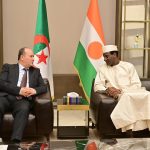 الوزير الأول يشرع في زيارة عمل إلى النيجر الوزير الأول يشرع في زيارة عمل إلى النيجر