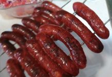 “أبوس” تحذر من خطر “النقانق” المشوية في الشوارع “أبوس” تحذر من خطر “النقانق” المشوية في الشوارع