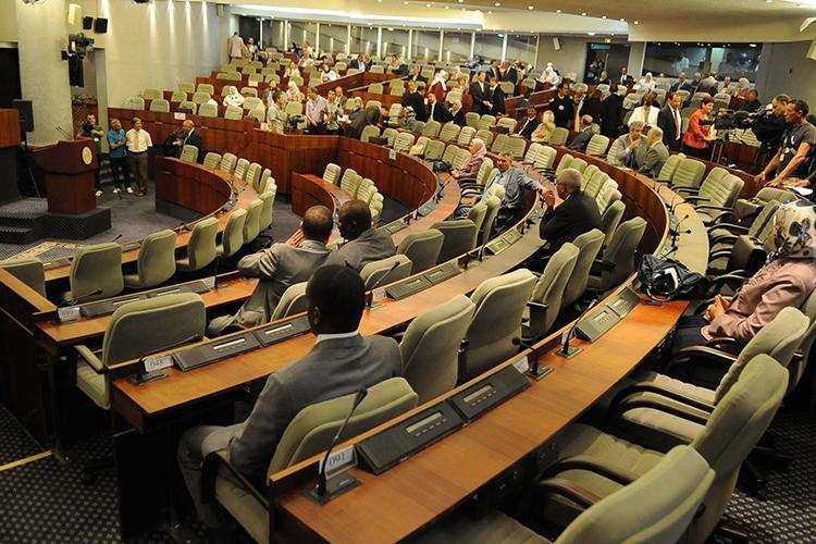 جدل حول حصة النساء والمال الفاسد في انتخابات البرلمان! جدل حول حصة النساء والمال الفاسد في انتخابات البرلمان!