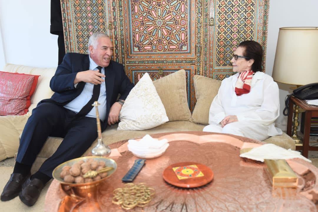 وزير المجاهدين يزور جميلة بوحيرد والرائد عز الدين وزير المجاهدين يزور جميلة بوحيرد والرائد عز الدين