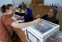 ترقب في الجزائر لإعلان نتائج الانتخابات بعد سلسلة اعتقالات ترقب في الجزائر لإعلان نتائج الانتخابات بعد سلسلة اعتقالات