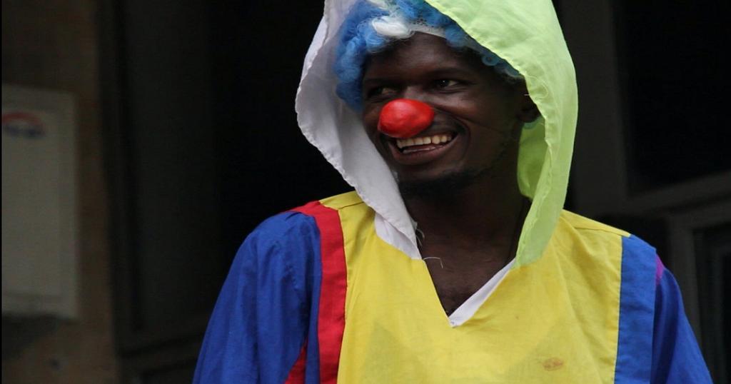 A first convention gathers African clowns in Cameroon