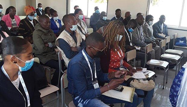 Electoral agents are prepared to guide voters at the polls Electoral agents are prepared to guide voters at the polls