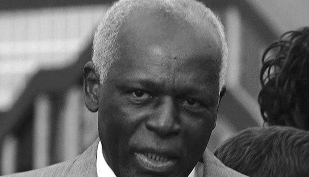 Provincial governor pays tribute to former country leader Provincial governor pays tribute to former country leader