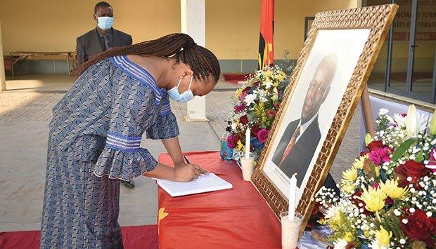 Bengo cries ex-President Bengo cries ex-President